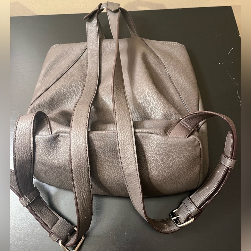 Sanctuary Grey Leather Backpack EUC - Picture 8 of 9